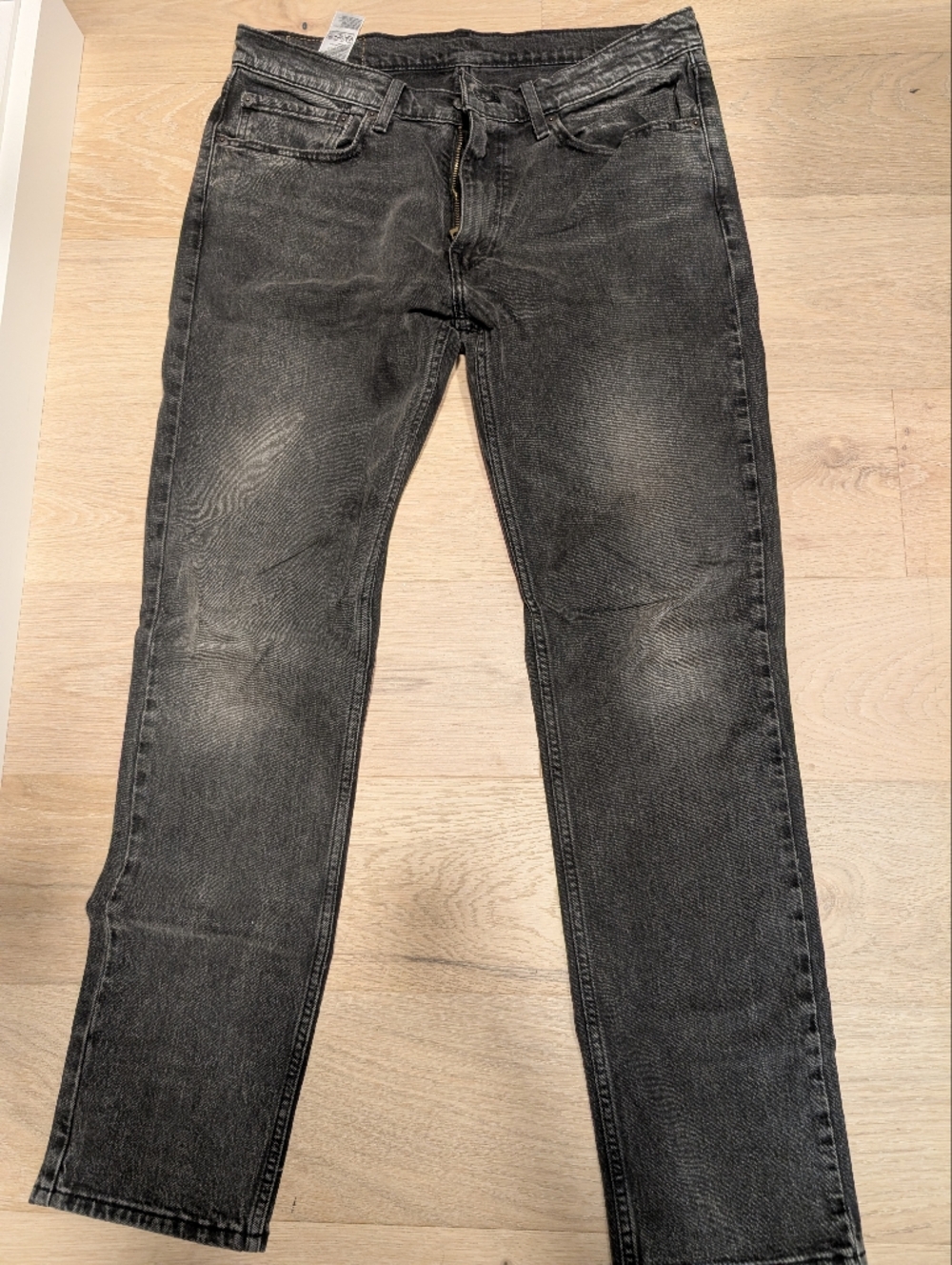 Levi's Men's Black Faded Straight Jeans